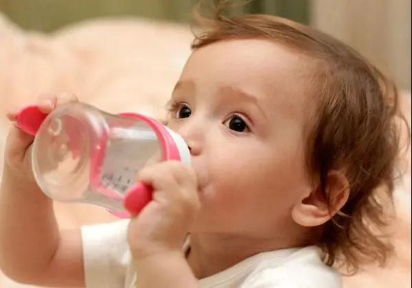 为什么有些宝宝不爱喝水？