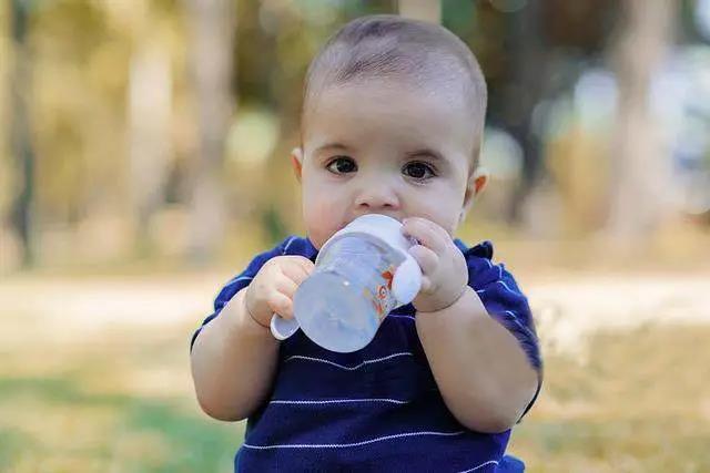 宝宝不爱喝水怎么办？